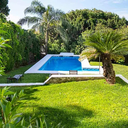 Pass The Keys With Garden And Private Swimming Pool Holiday home Marbella