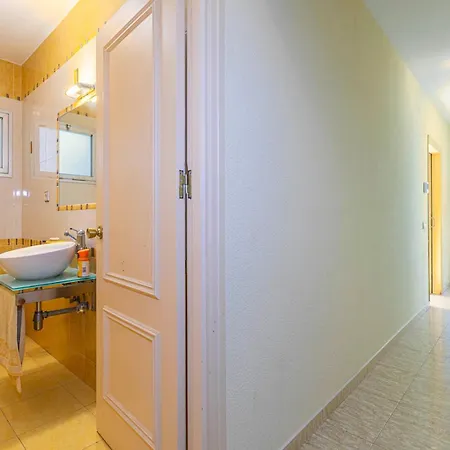 Pass The Keys With Garden And Private Swimming Pool Holiday home Marbella