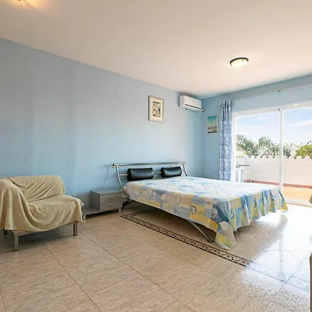 Pass The Keys With Garden And Private Swimming Pool Holiday home Marbella