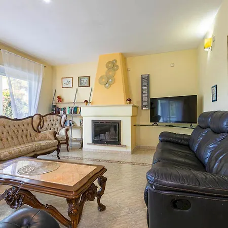Pass The Keys With Garden And Private Swimming Pool Marbella