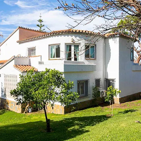 Pass The Keys With Garden And Private Swimming Pool Marbella